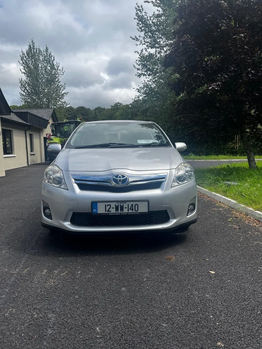 Toyota Auris 2012 - Image 1