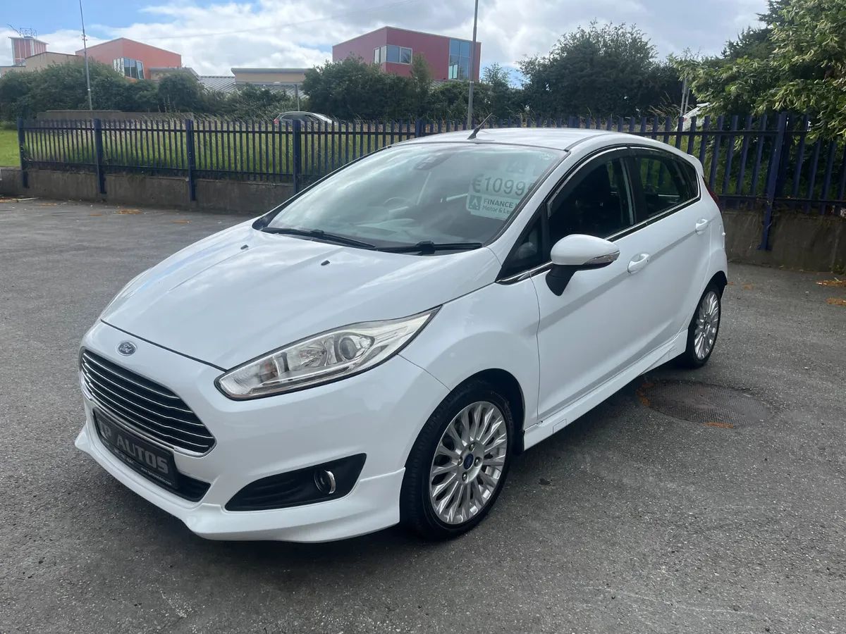 FORD FIESTA AUTOMATIC 2015 10,995 - Image 2