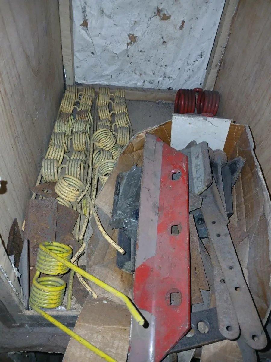 Hay bob tines, sections tractor &plough parts - Image 2