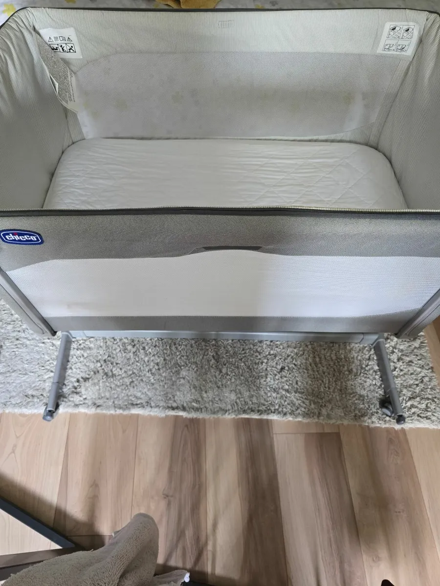 Co sleeper - Image 1