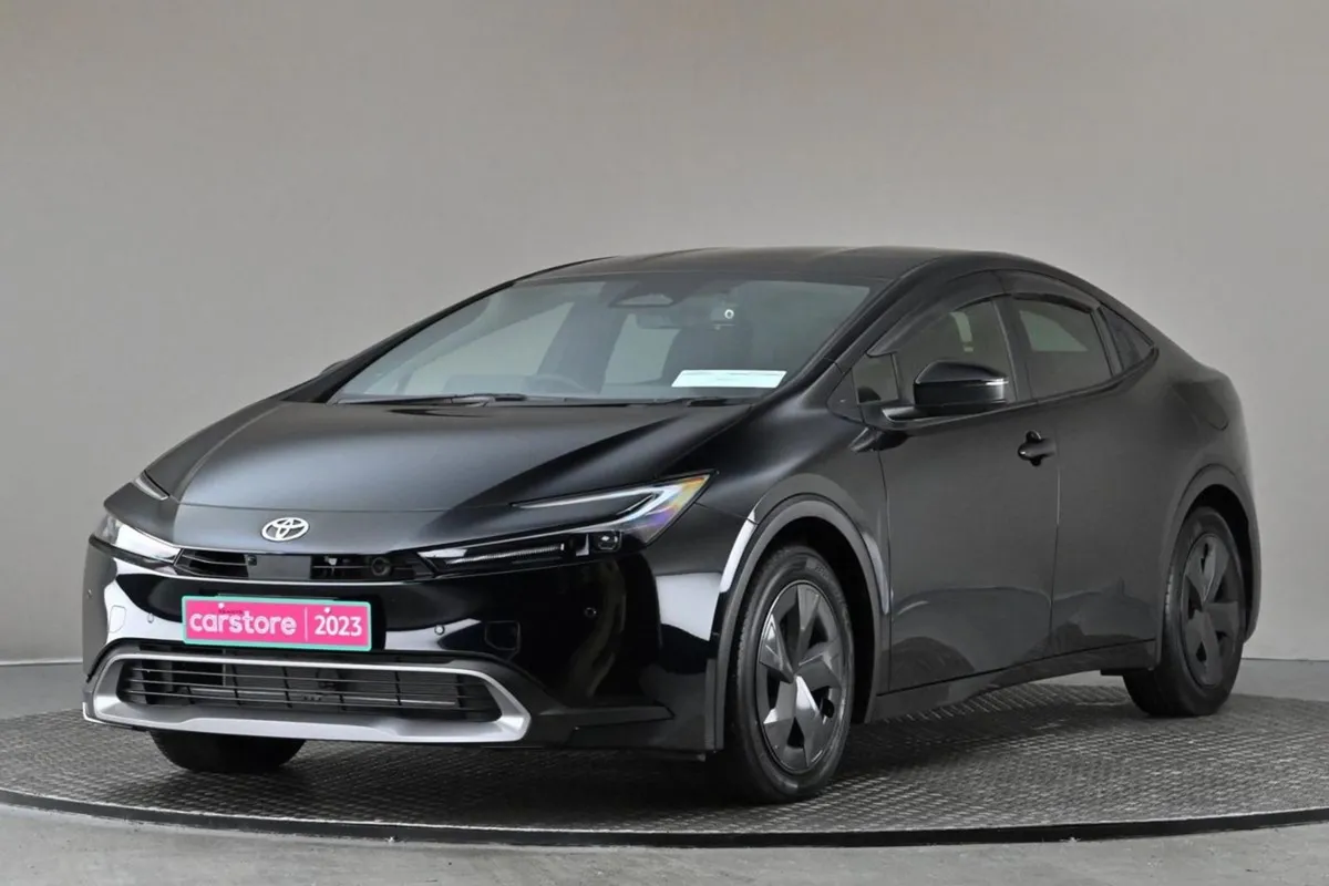 Toyota Prius Self Charging Hybrid  low Mileage 36 - Image 3