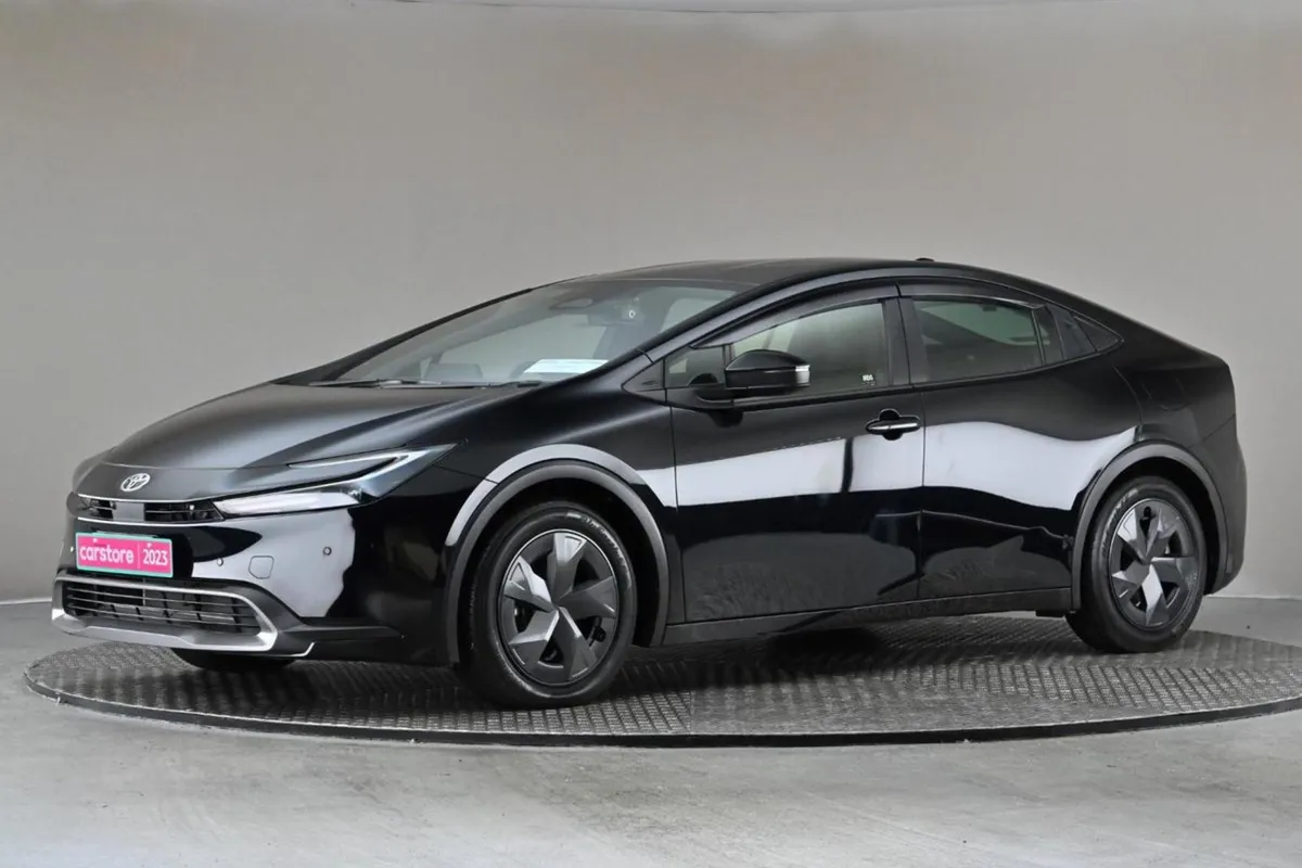 Toyota Prius Self Charging Hybrid  low Mileage 36 - Image 4
