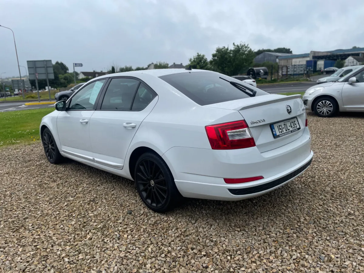 2015 Skoda Octavia 1.6 TDI CR 105BHP DSG Active - Image 4
