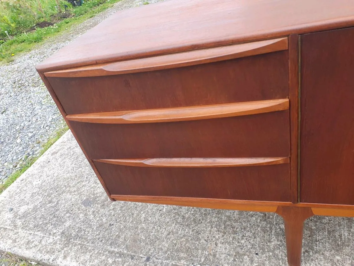 Mcintosh teak dunfermline sideboard - Image 3