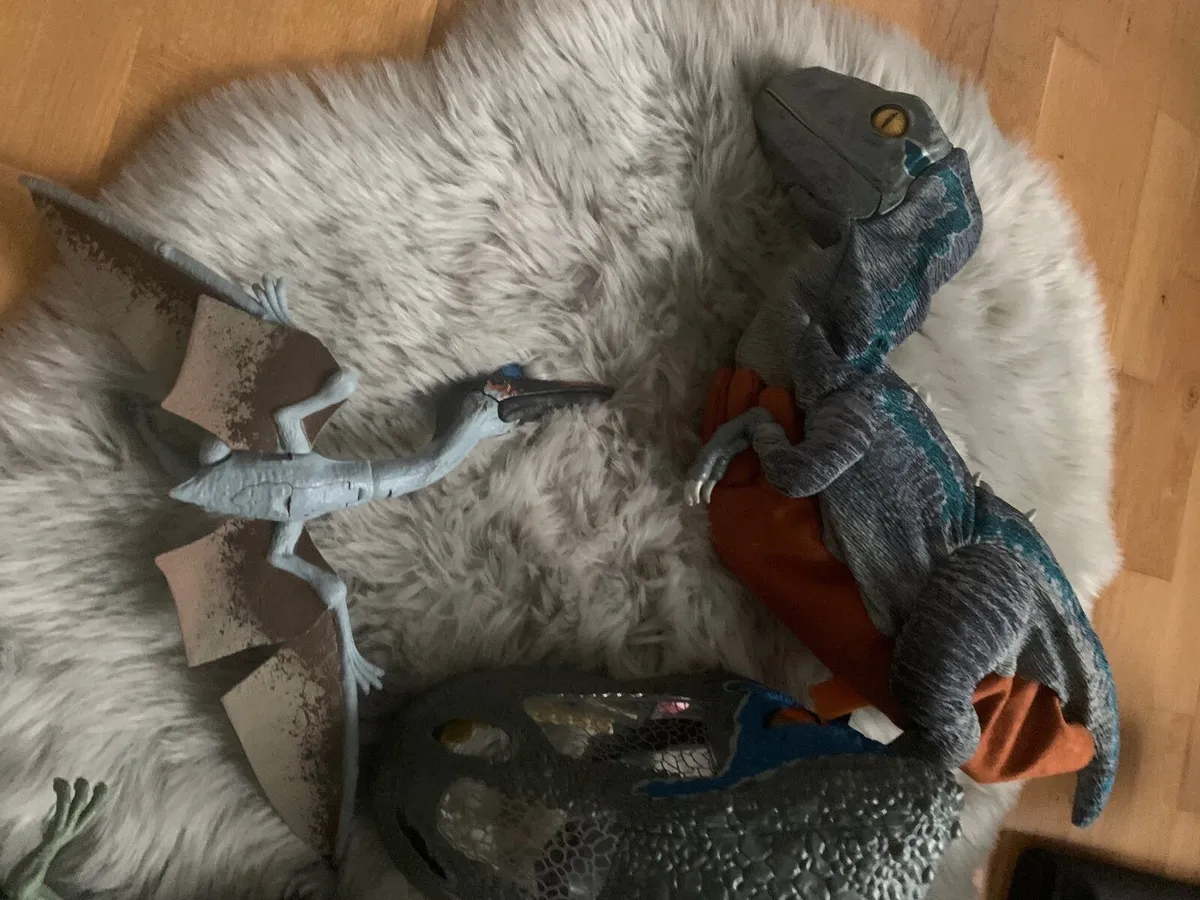 Toys - Image 1