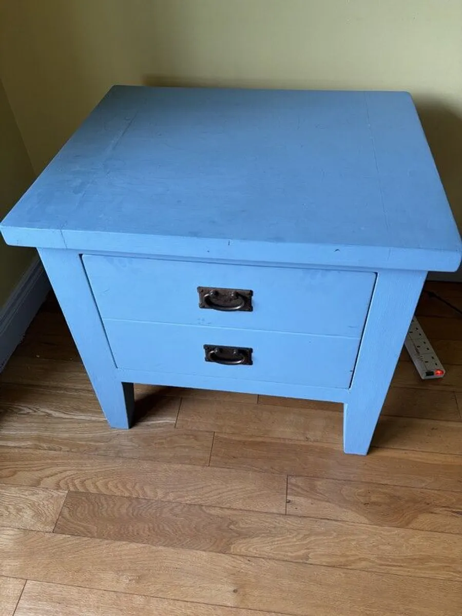 Cabinet - Image 1