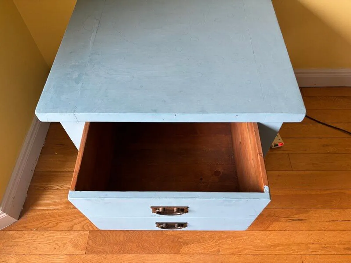 Cabinet - Image 2