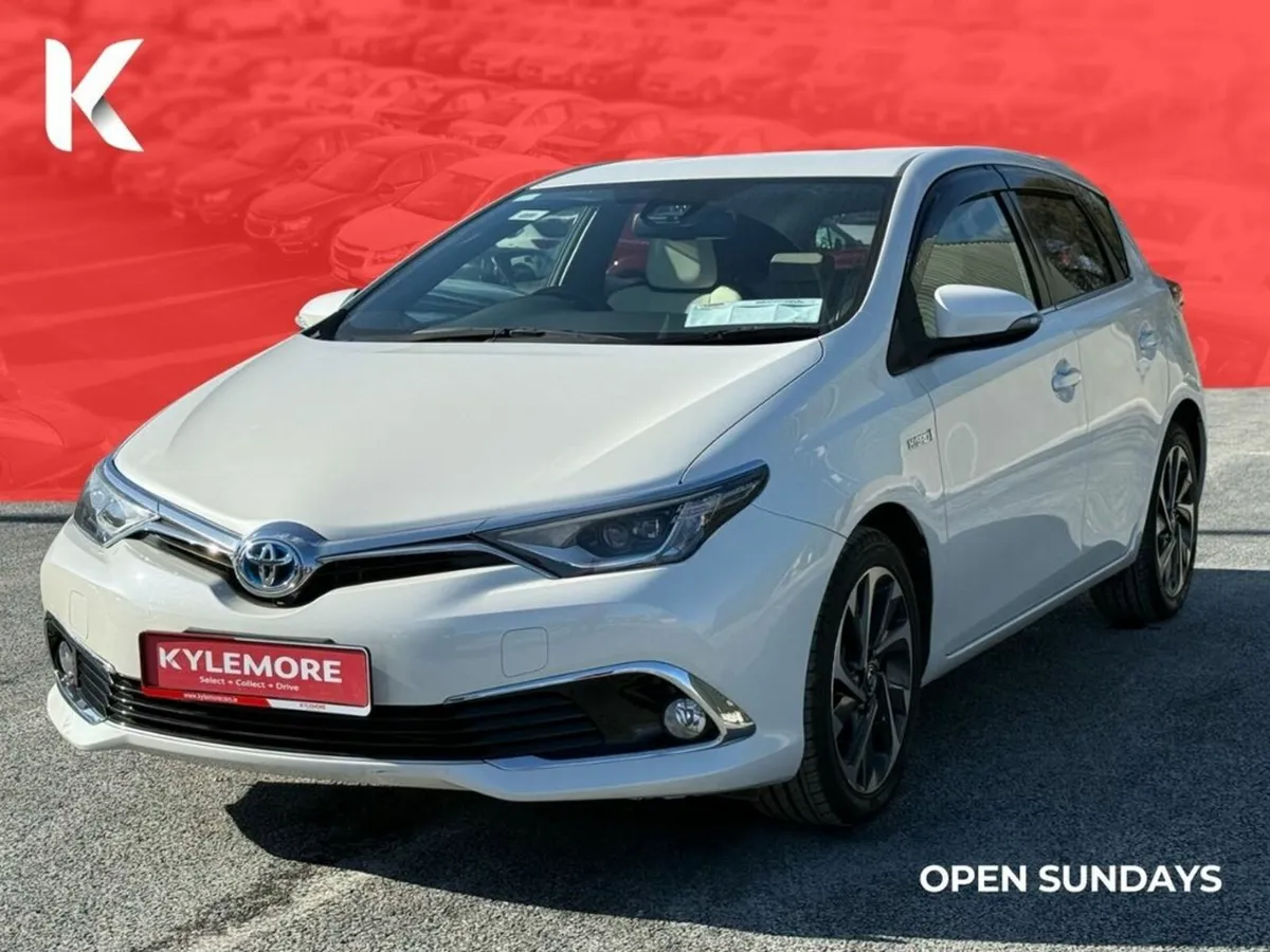 Toyota Auris 1.8 COMPACT HYBRID - DIAMOND ALLOYS - - Image 4