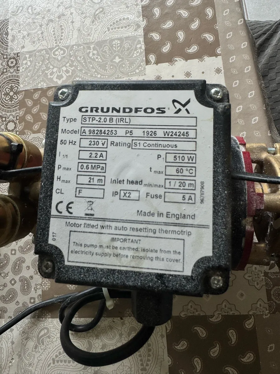 Grundfos pump 230v 50hz - Image 3