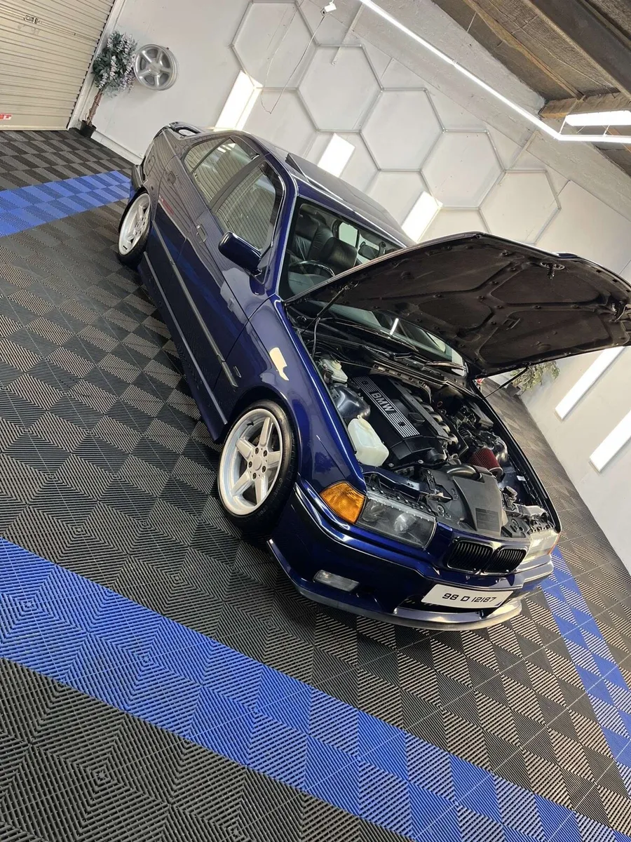 Bmw e36 320i - Image 2