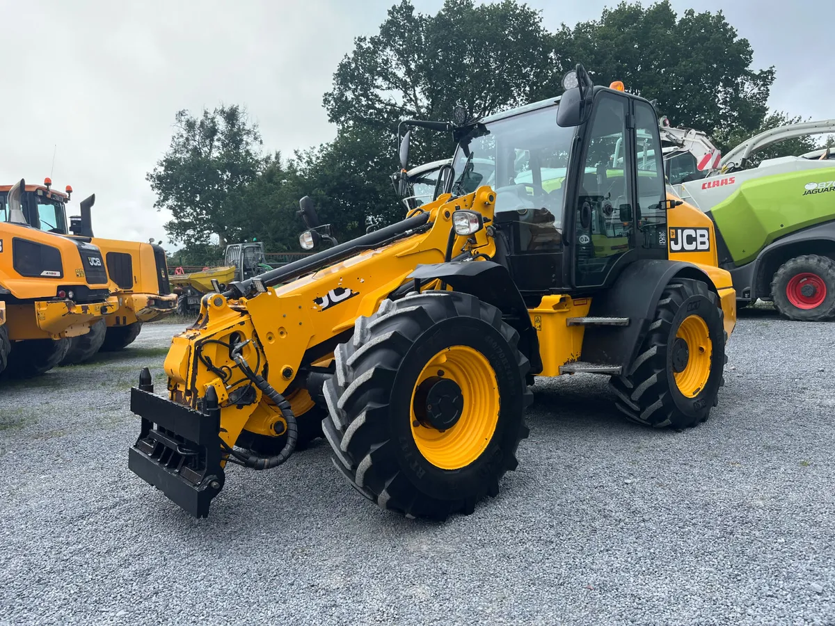 Jcb TM 320 - Image 1