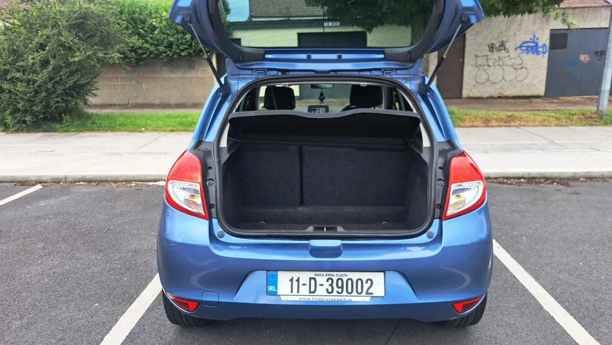 Clio 2011 1.5 diesel only 150000km New nct tax - Image 3