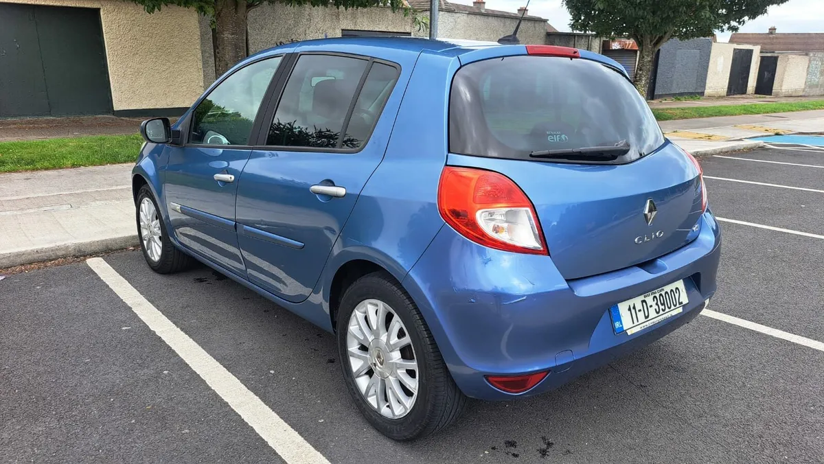 Clio 2011 1.5 diesel only 150000km New nct tax - Image 4