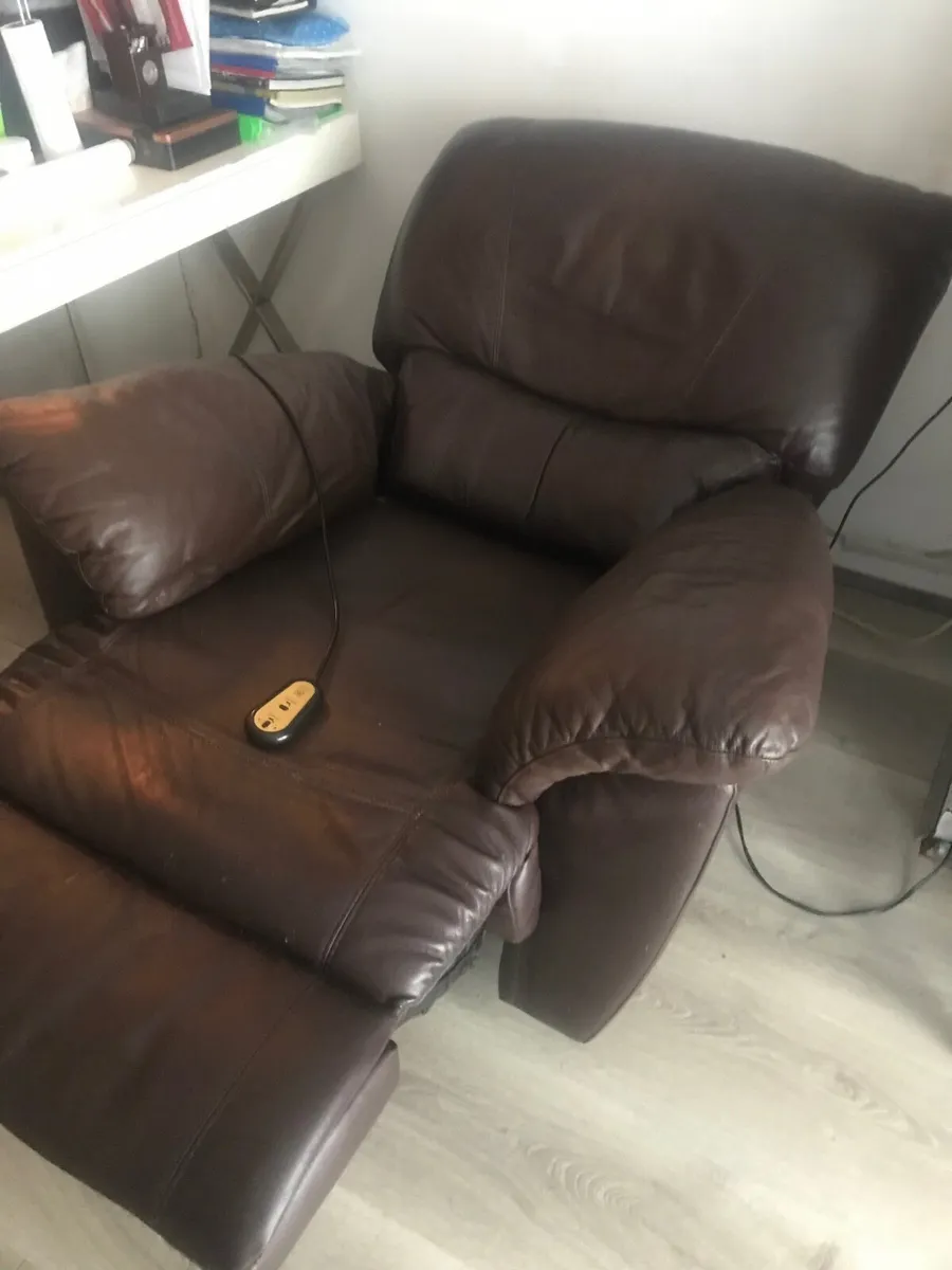 Brown leather Electric recliner - Image 2