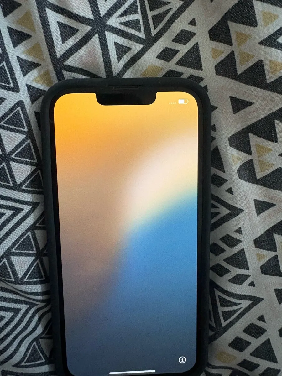 iPhone 13 (128gb) - Image 1