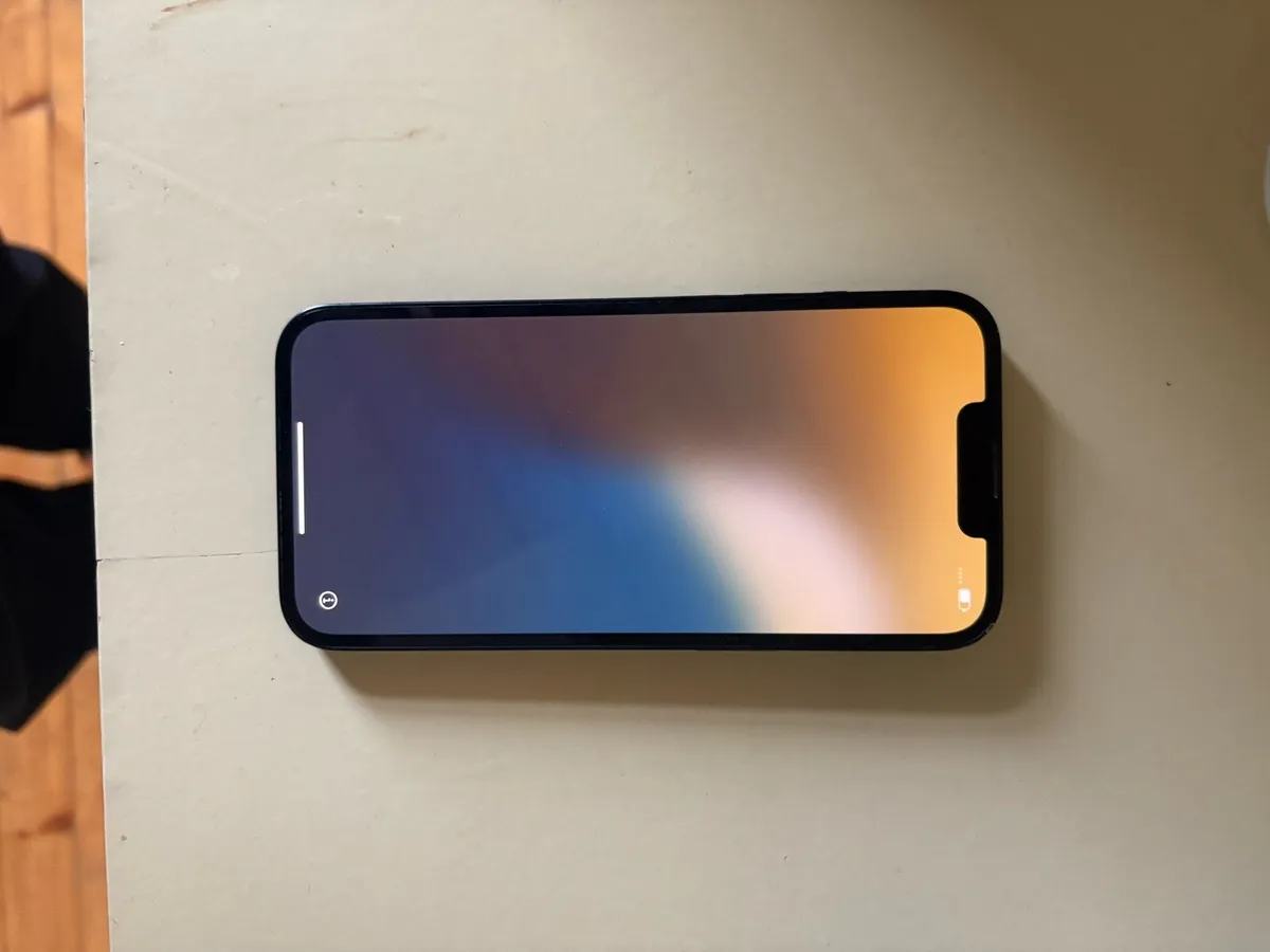 iPhone 13 (128gb) - Image 2