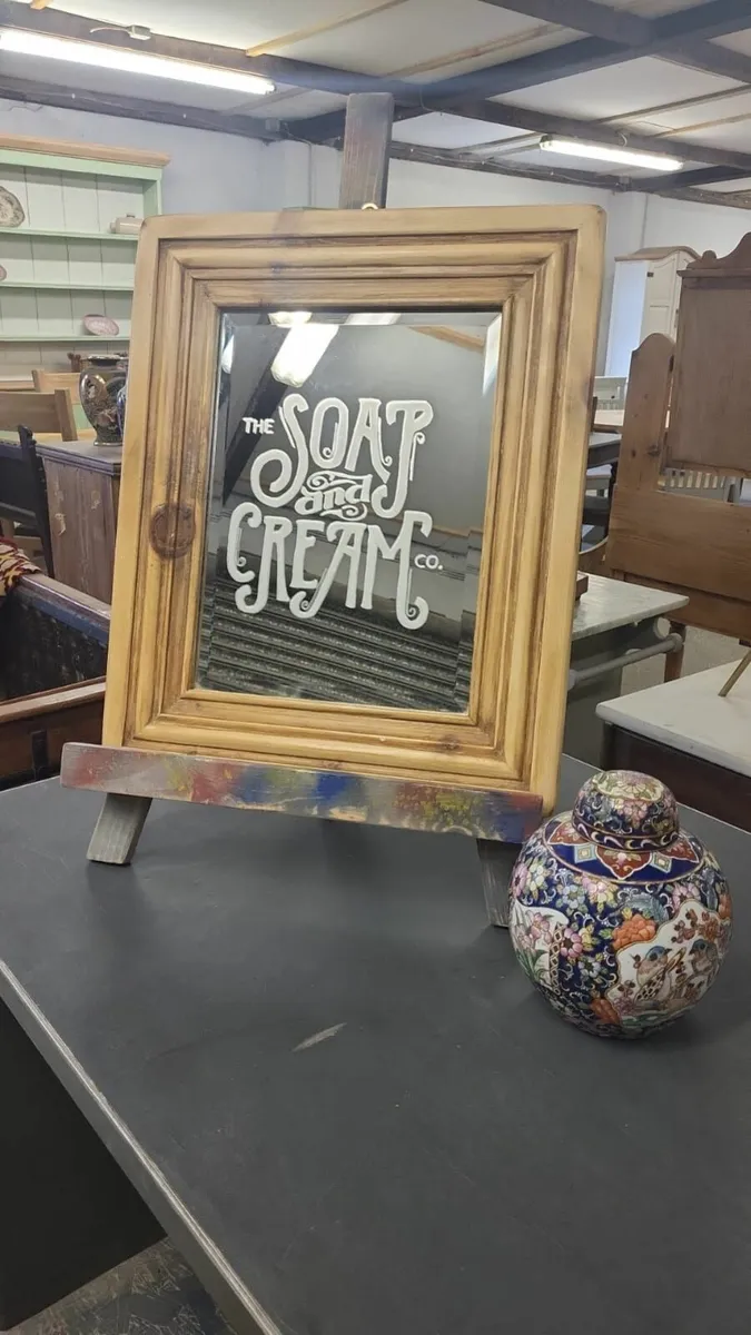 Small vintage pine bathroom mirror with etched log - Image 1