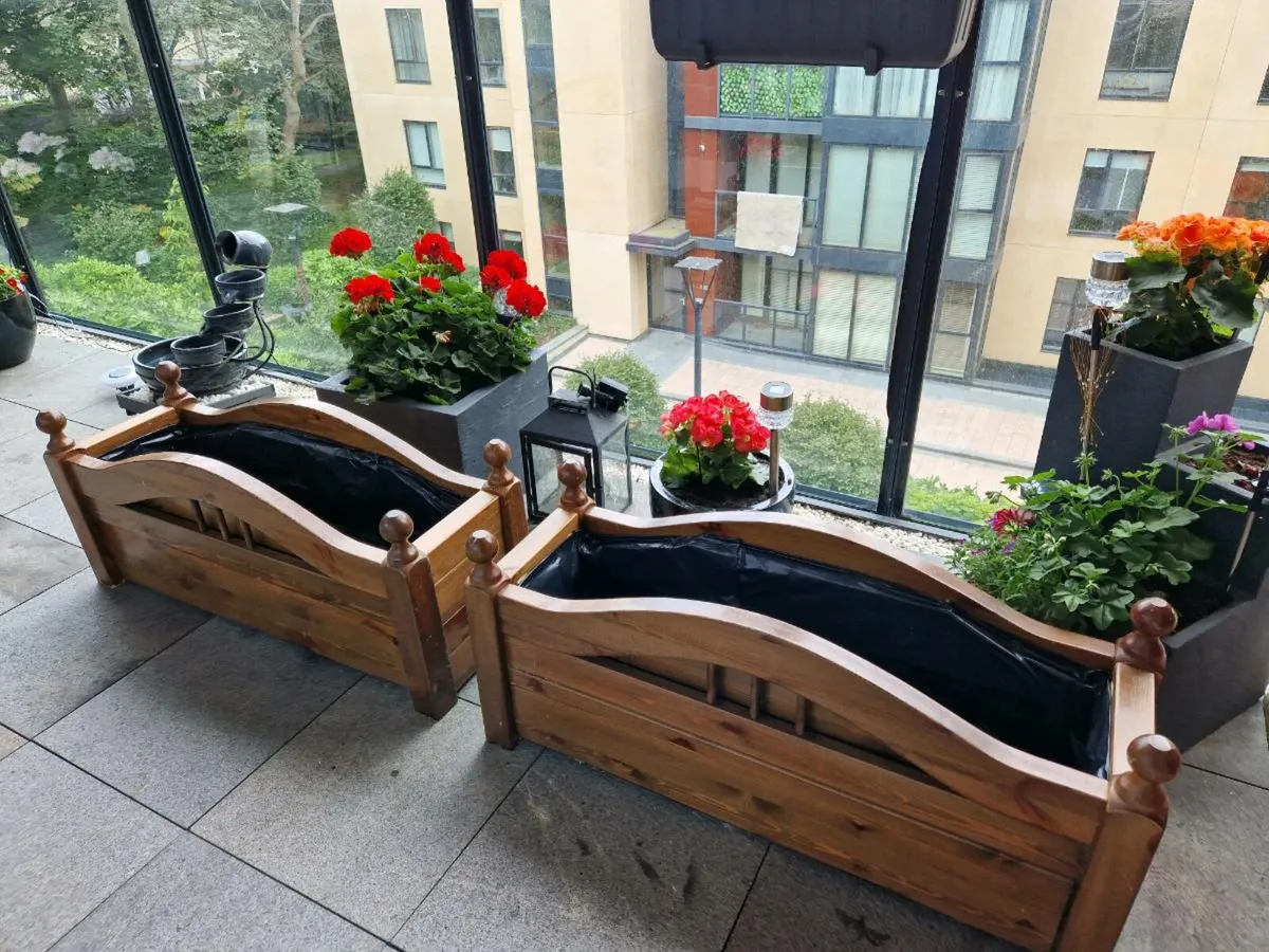 2 wooden planters 92 cm x 30 cm H 33 cm - Image 3