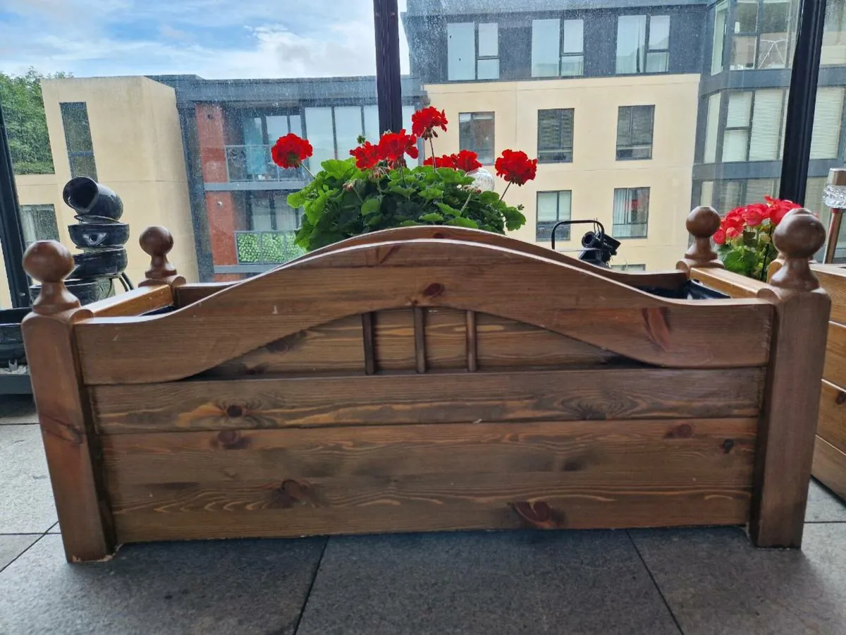 2 wooden planters 92 cm x 30 cm H 33 cm - Image 4