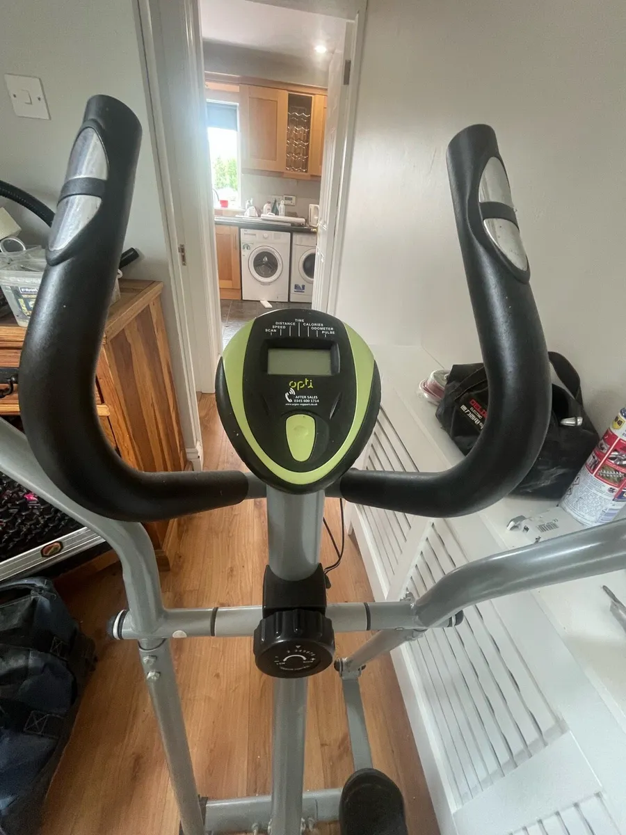 Cross trainer - Image 2