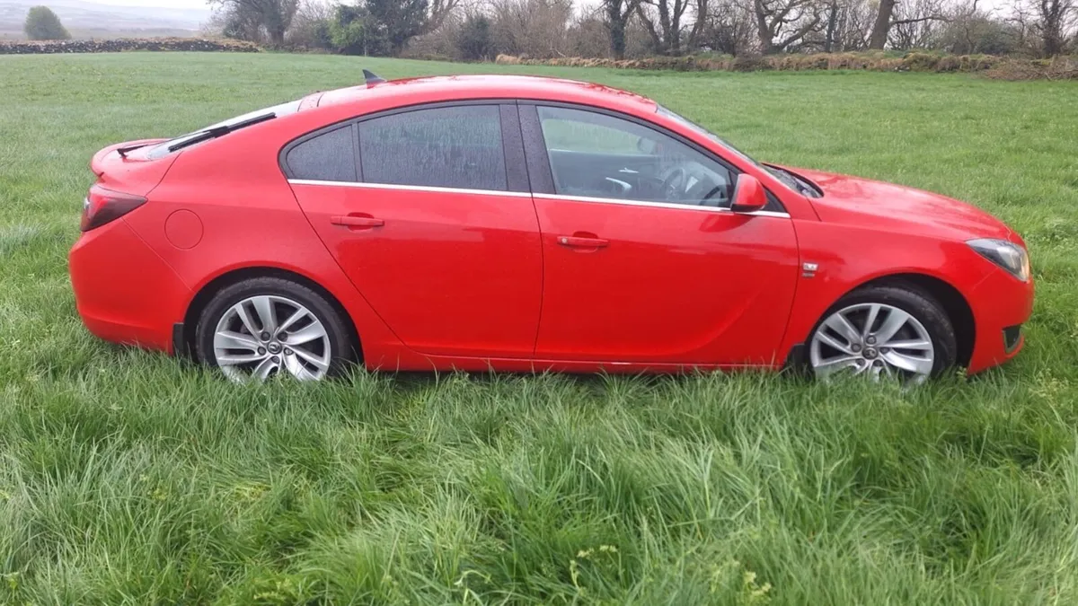 Vauxhall Insignia 2016 - Image 1