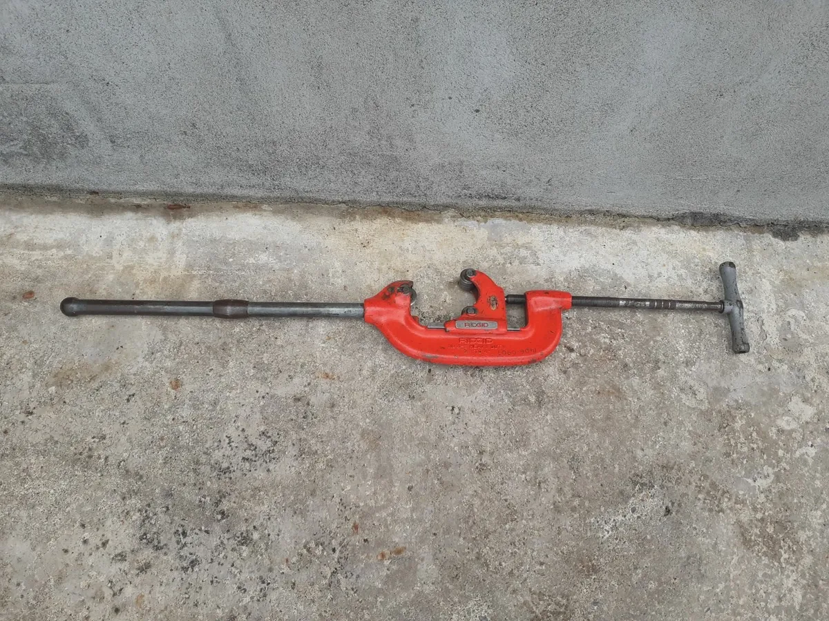 RIDGID NO 4-S HAND CUTTERS - Image 1