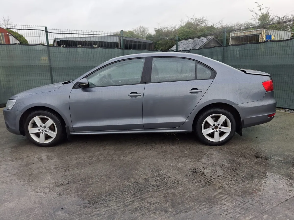 *2012 VW Jetta TDI - DRIVE HOME - Image 4