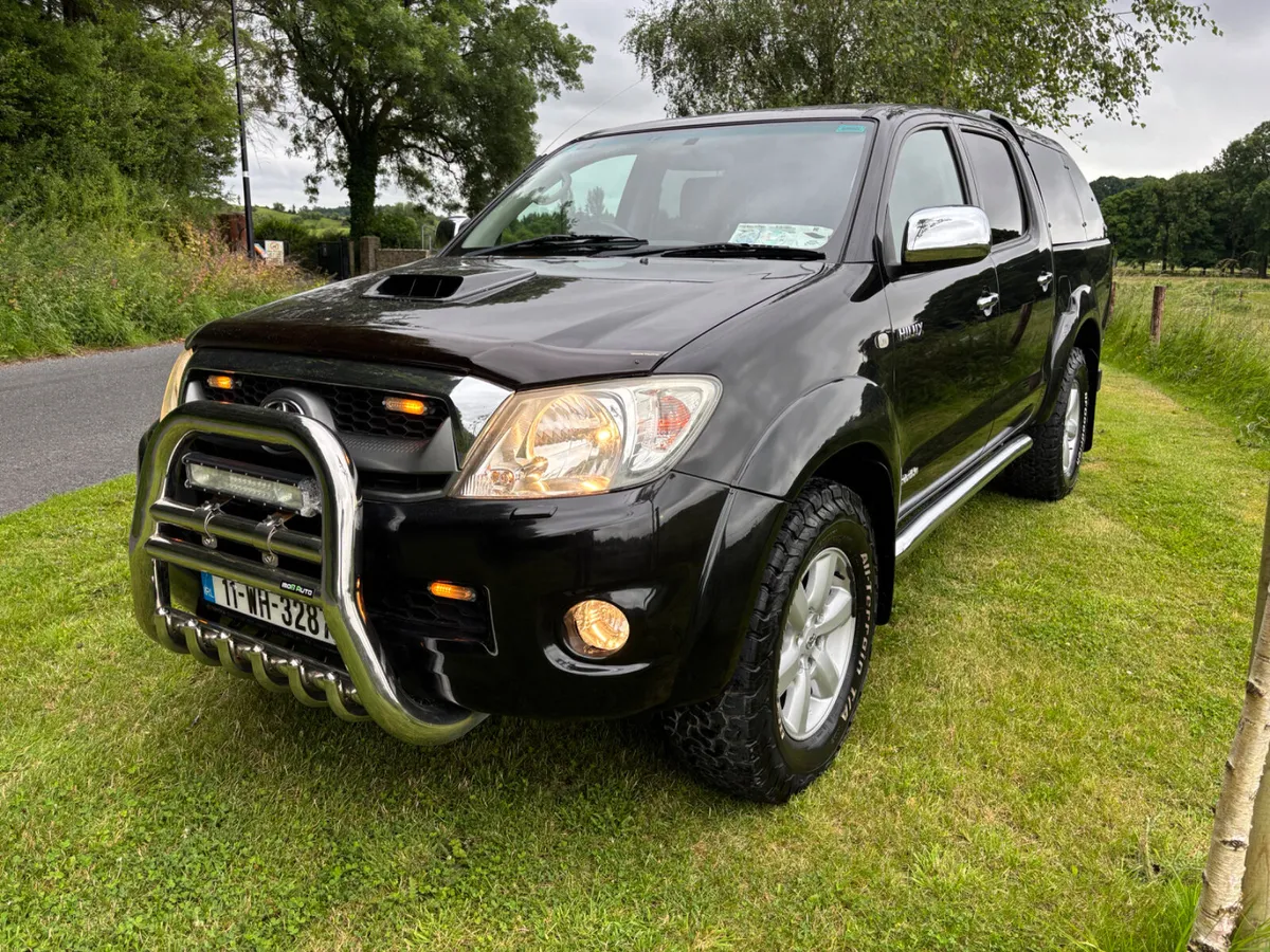 Toyota Hilux 2011 Invincible auto 3.0 D4D - Image 1