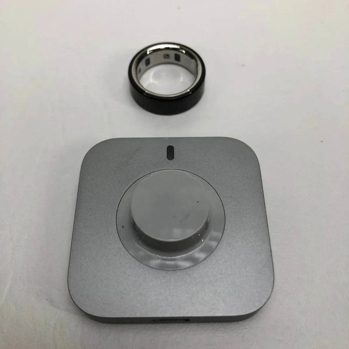 Oura Ring Gen 4 Stealth Size 10 - Image 3