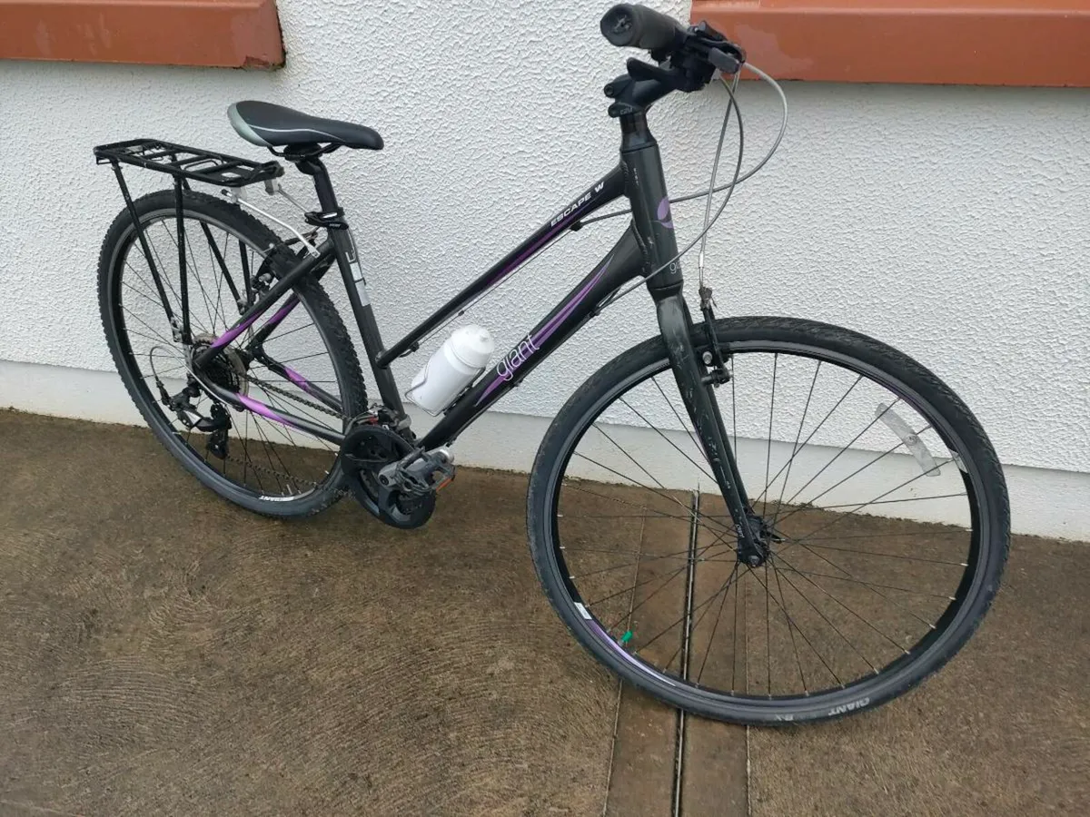 Giant escape hybrid bikes - Image 3