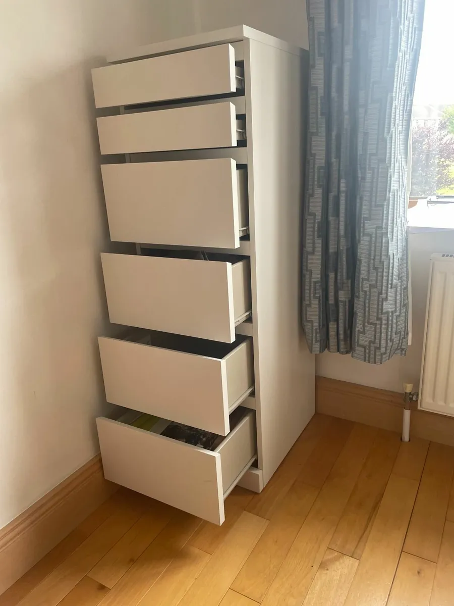 Chest of Drawers - Image 4