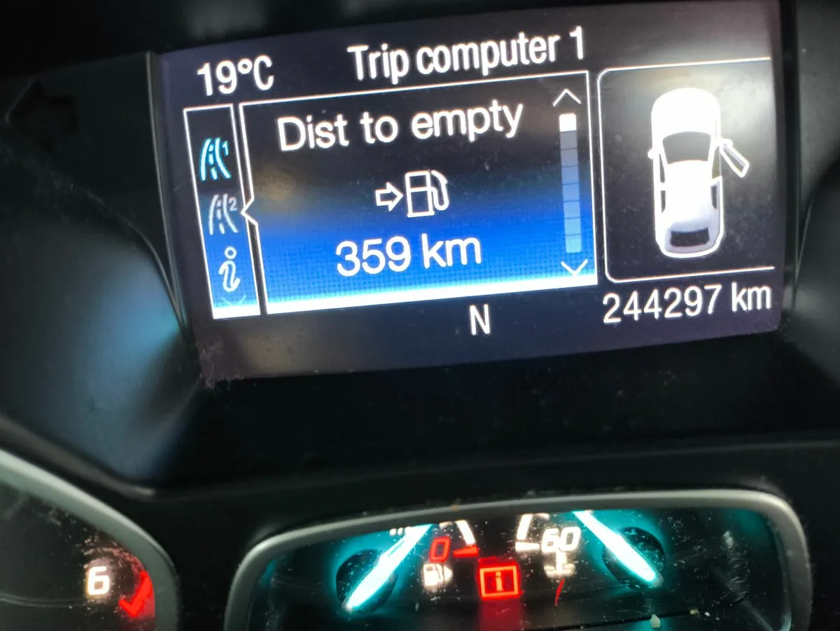 Ford Kuga 2016 Titanium - Image 4