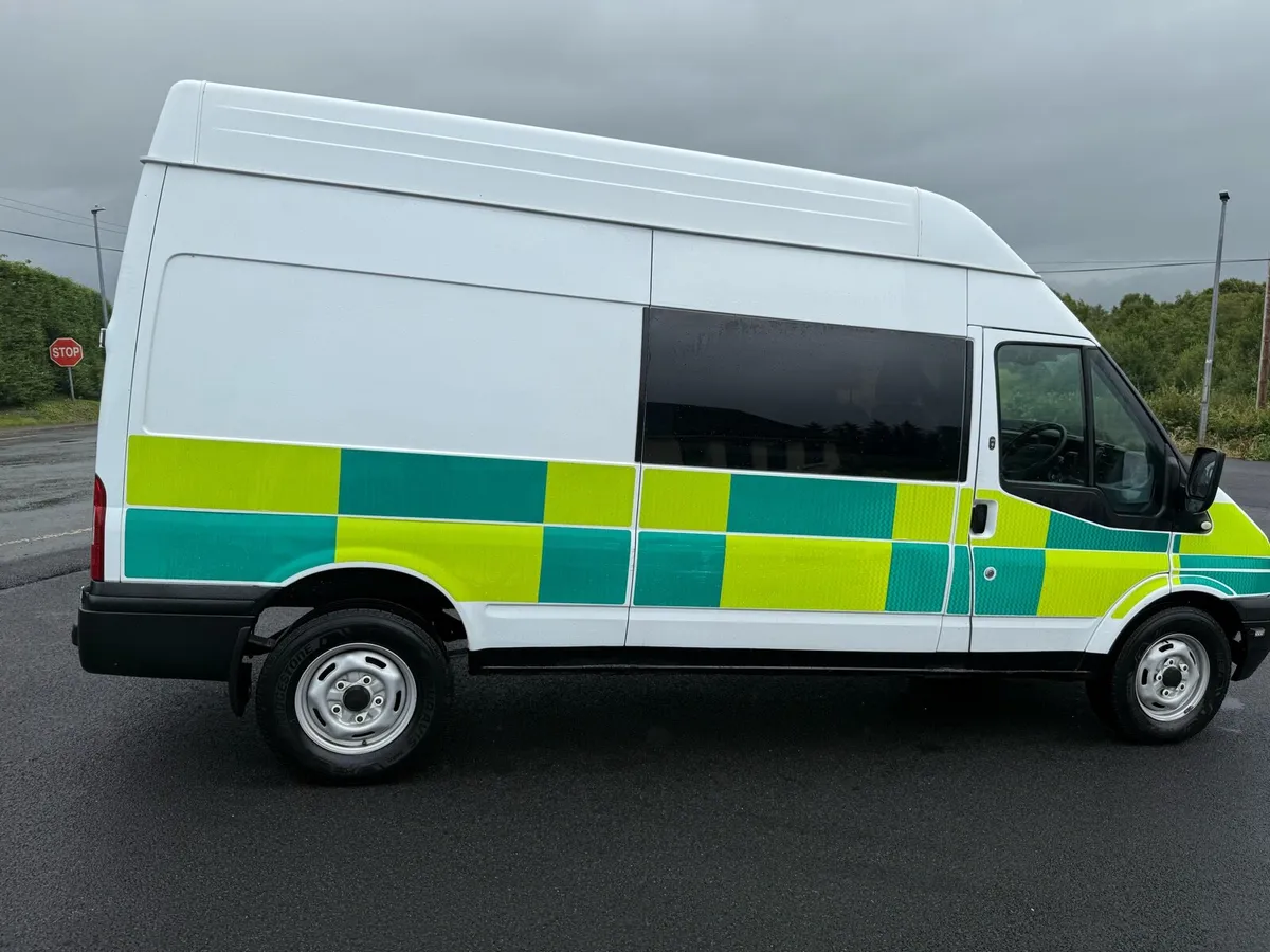 Ford transit crew cab - Image 2