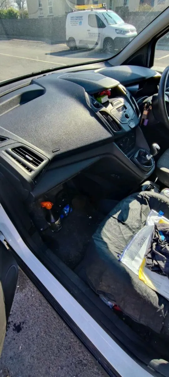 Ford connect lwb 2 seater - Image 2