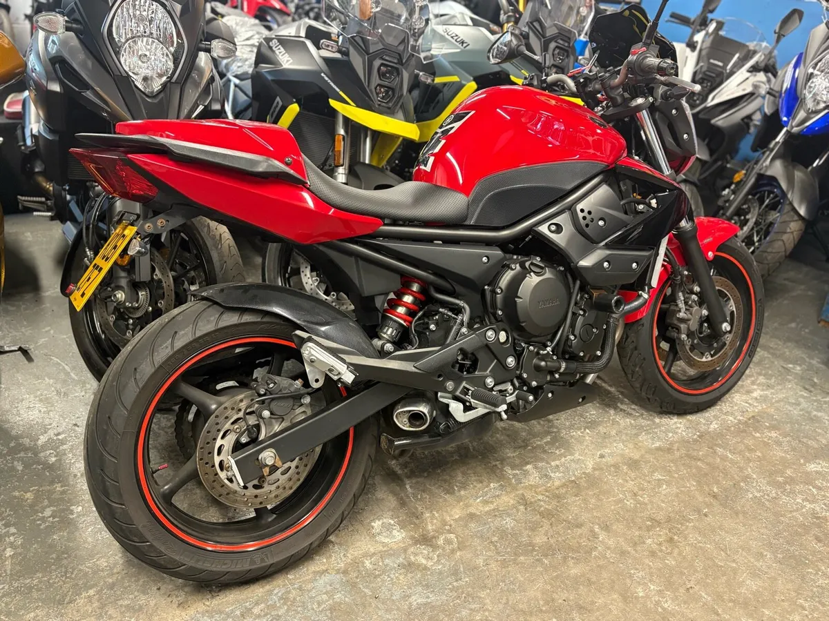 2011 YAMAHA XJ6 - Image 2