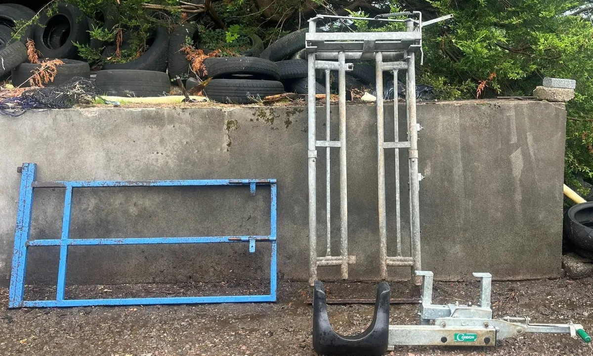 Crush gate and head scoop - Image 1