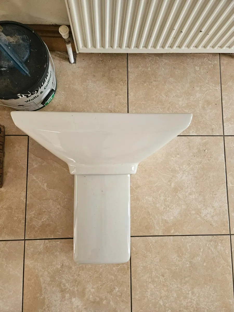 Bathroom Sink - Image 1