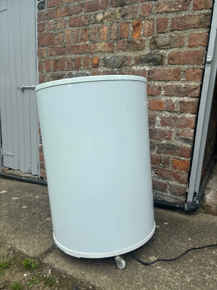 Freezer - Image 1