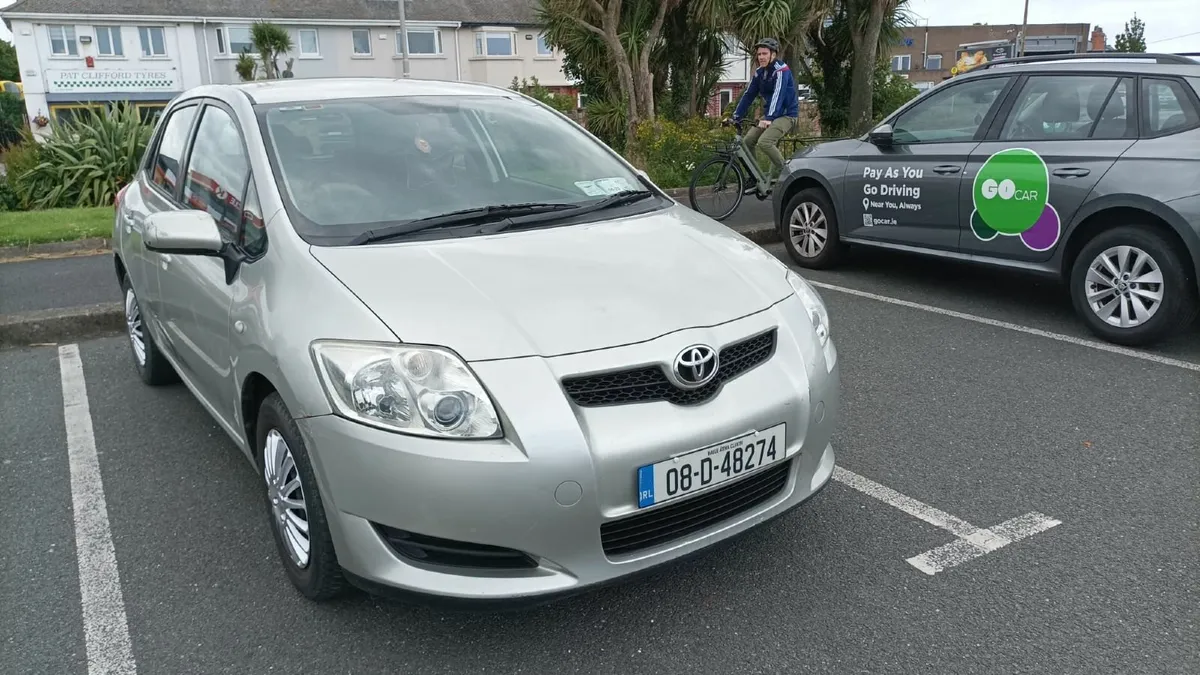 Toyota Auris 2008 - Image 1
