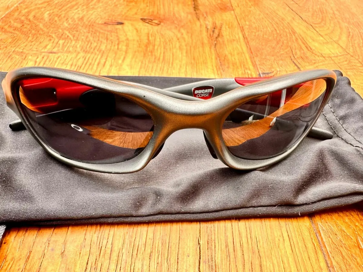 Oakley Ducati Limited Edition RED + Case - Image 2
