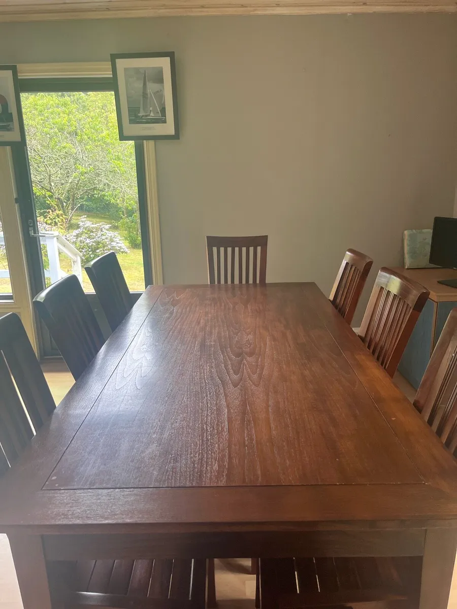 Wooden dining table - Image 1