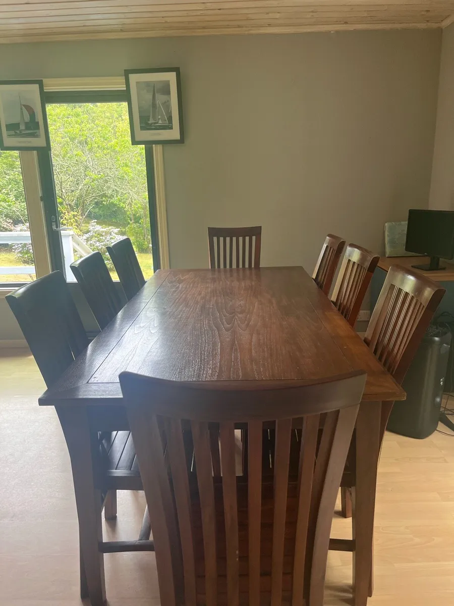 Wooden dining table - Image 2