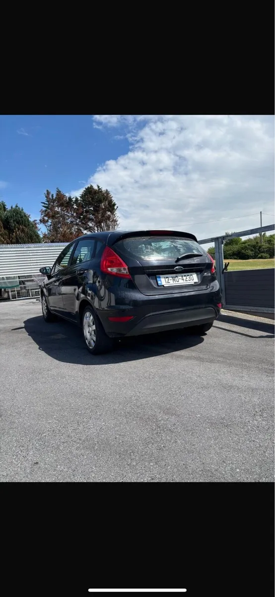 Ford fiesta - Image 2