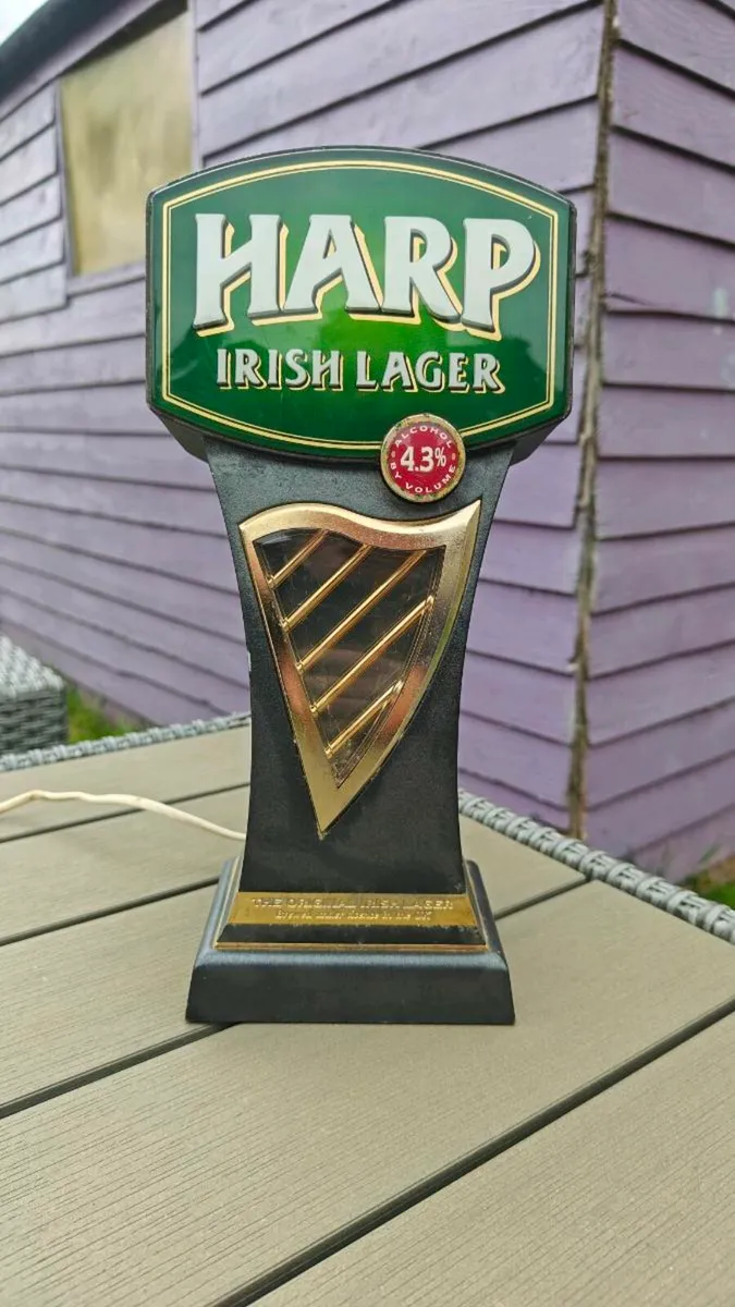 Vintage Harp larger font light - Image 1