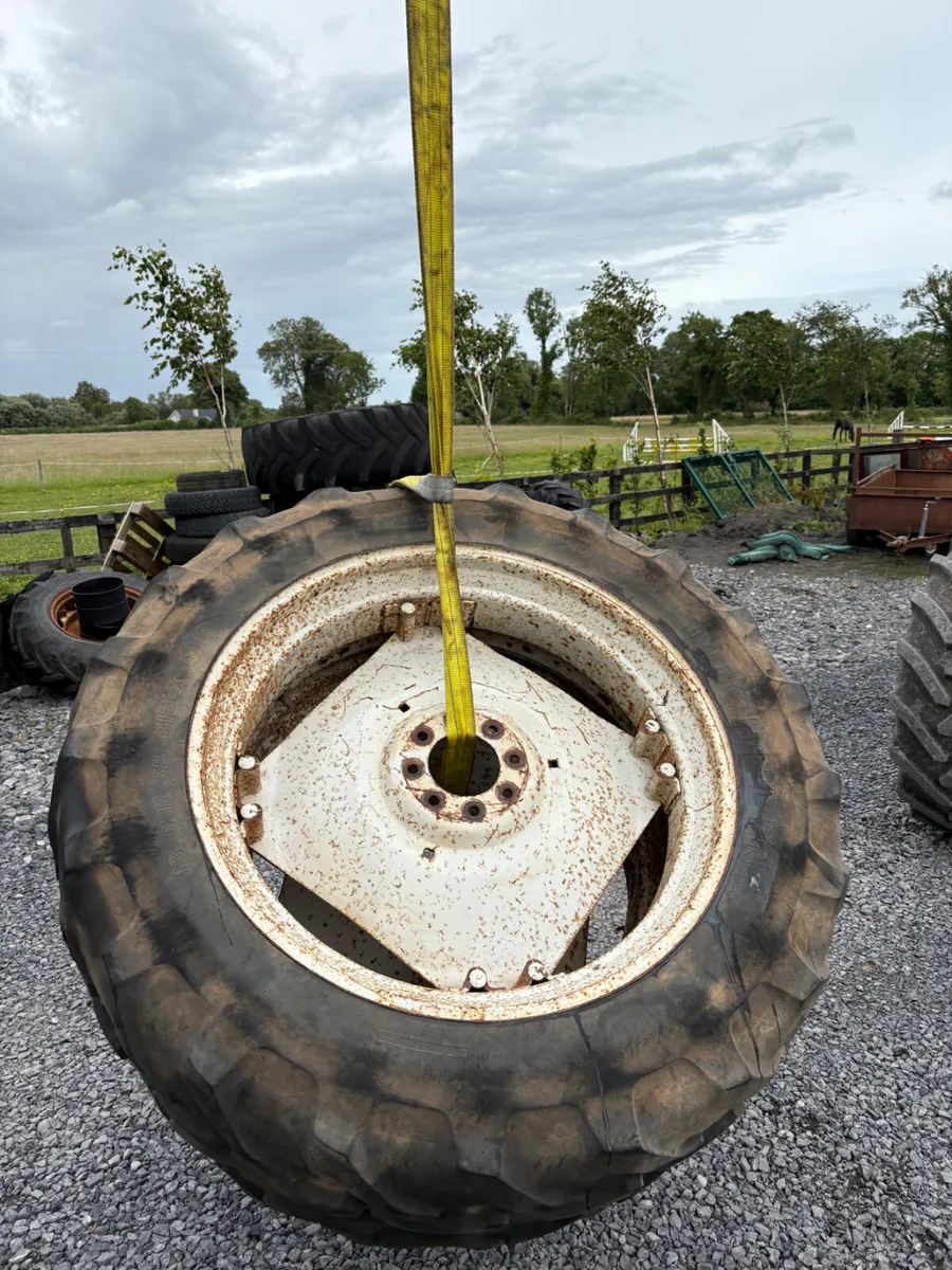Ford Wheels - Image 1