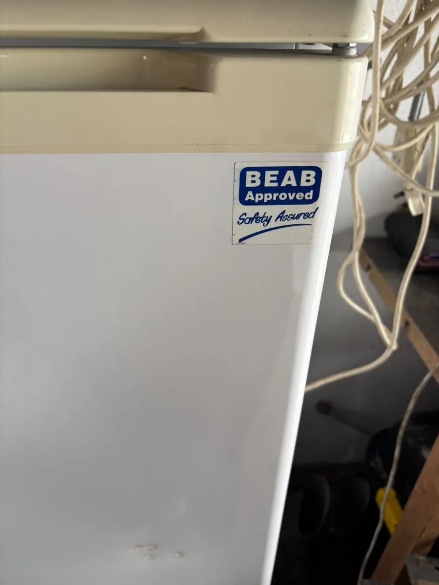 Upright freezer - Image 1