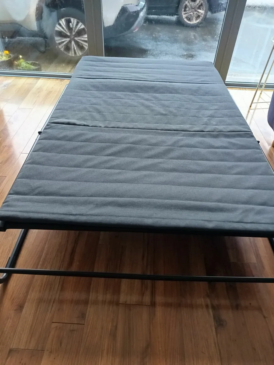 Sofabed - Image 1