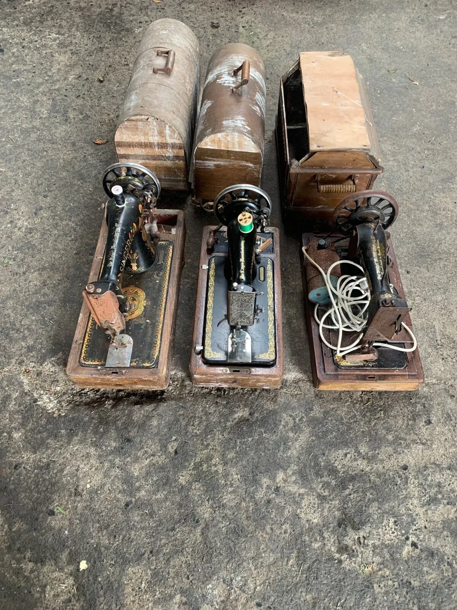 Free Singer sewing machines - Image 1