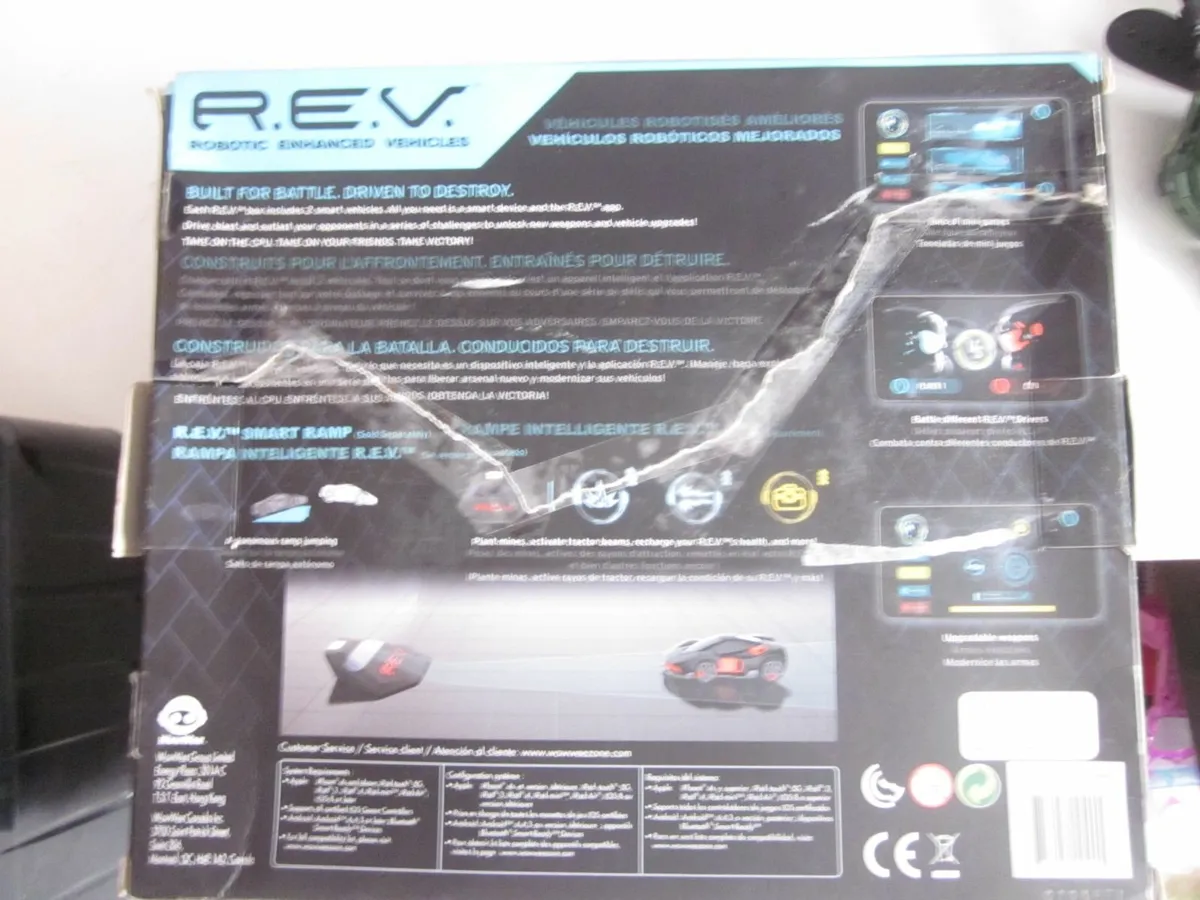 WowWee REV Robotic Enhanced Vehicles - Image 3