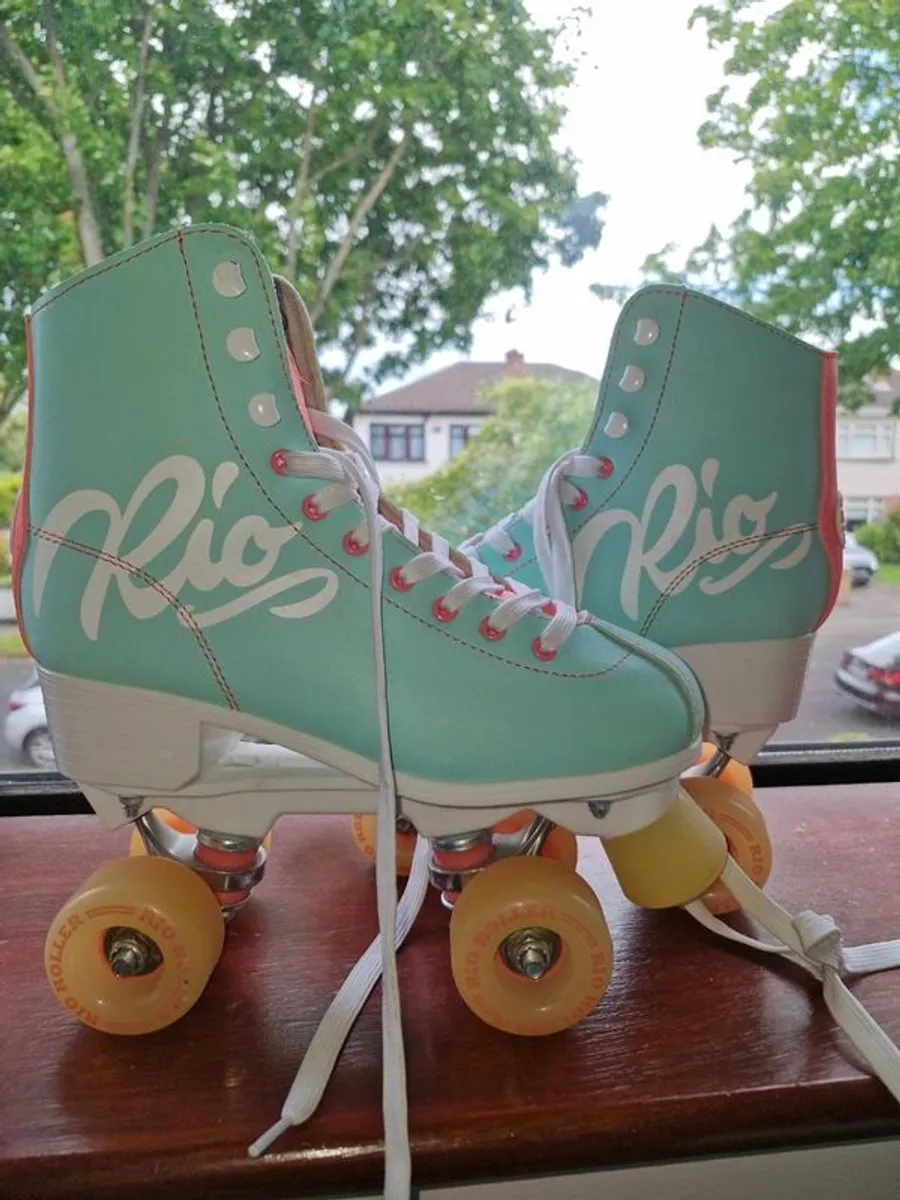 Rio Rollerskates - Image 1